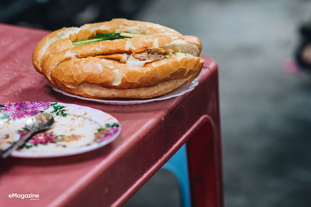 Bánh mì Việt Nam bất ngờ phủ sóng khắp nơi, dân tình thi nhau minh oan cho món street-food lừng danh thế giới - Ảnh 9.