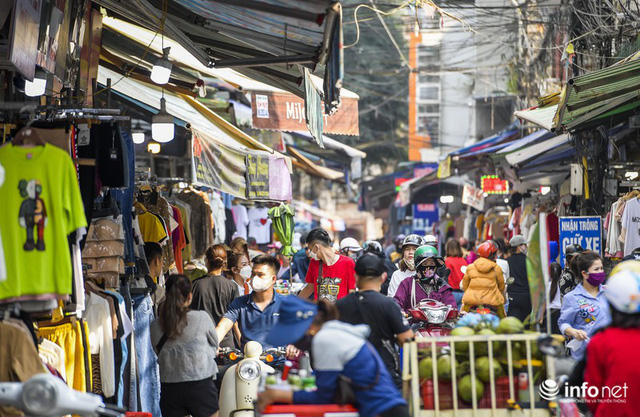 Chợ vải lớn nhất miền Bắc hết cảnh đìu hiu, tiểu thương tất bật đón khách - Ảnh 9.