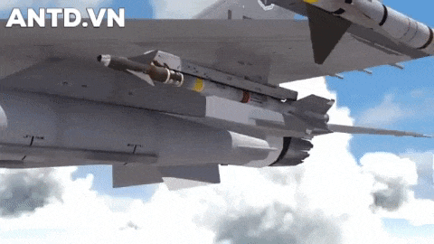Mỹ ngưng cấp tên lửa sát thủ từng phá nát Su-24 Nga cho F-16 của Iraq - Ảnh 2.