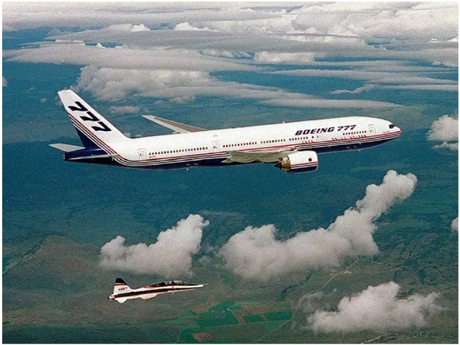 777X: flagship khổng lồ mới của Boeing vừa thực hiện thành công chuyến bay đầu tiên - Ảnh 1.