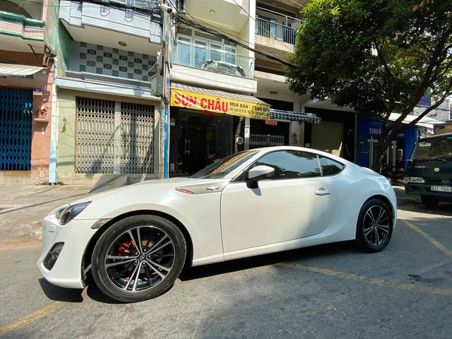 Toyota FT-86 bán lại giá hơn 800 triệu đồng cùng lời quảng cáo: Biển VIP mãi mãi phát vô tận - Ảnh 1.