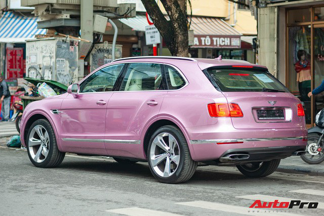 Cận cảnh Bentley Bentayga với ngoại thất độc nhất Việt Nam, tùy chọn có giá gần bằng 3 chiếc Honda SH - Ảnh 2.