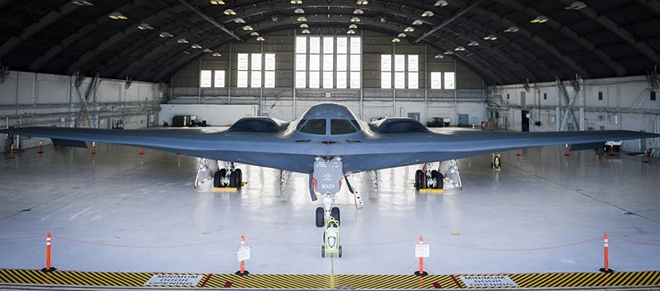 B-2 Spirit: “Cánh bay” trị giá 2 tỷ USD - Ảnh 4.