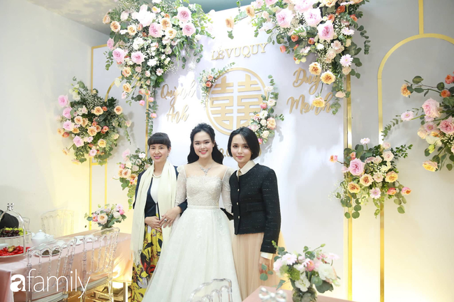 Chị gái Quỳnh Anh tiết lộ chi phí đám cưới em gái nhưng dân tình lại choáng ngợp với dây chuyền đính 186 viên kim cương giá 800 triệu trên cổ cô dâu - Ảnh 4.