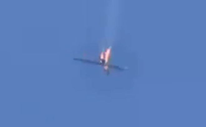 Máy bay Mỹ áp sát căn cứ đầu não của Nga tại Syria - Quân Thổ khiếp vía trước thứ vũ khí từng khiến Mỹ dọa tấn công hạt nhân Nga - Ảnh 1.