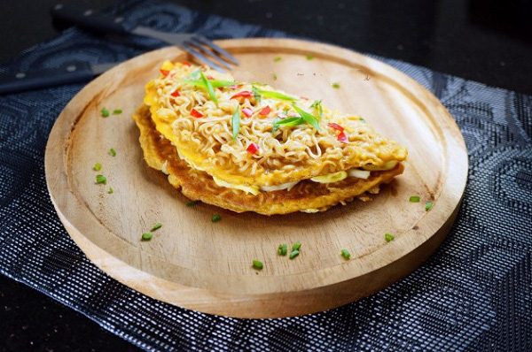 Hô biến mì gói bình dân thành món pizza sang chảnh trong nháy mắt, đảm bảo “ngon nút lưỡi” luôn - Ảnh 10.