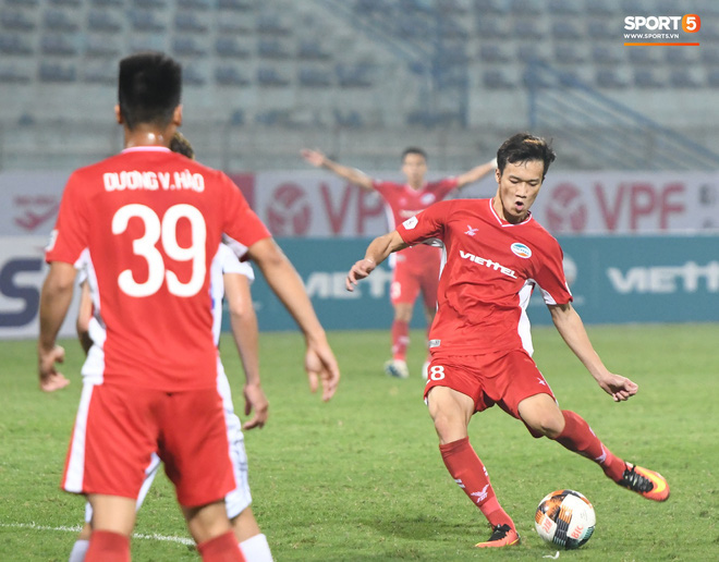 Tuyển thủ Việt Nam dự U20 World Cup hồi sinh thần kỳ sau 2 năm bị chấn thương kinh hoàng, ghi điểm mạnh với trợ lý Lee Young-jin - Ảnh 8.