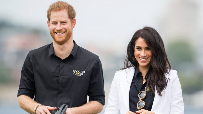 Meghan Markle tìm văn phòng mới ở nước Anh trước khi bị cấm cửa, bất ngờ bị anh trai đăng đàn chỉ trích tội bất hiếu và dự đoán chuyện ly hôn - Ảnh 2.