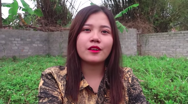 Mới tập tành làm Vlog, con gái xinh đẹp của bà Tân đã bị dân mạng bóc phốt gian dối khán giả - Ảnh 1.
