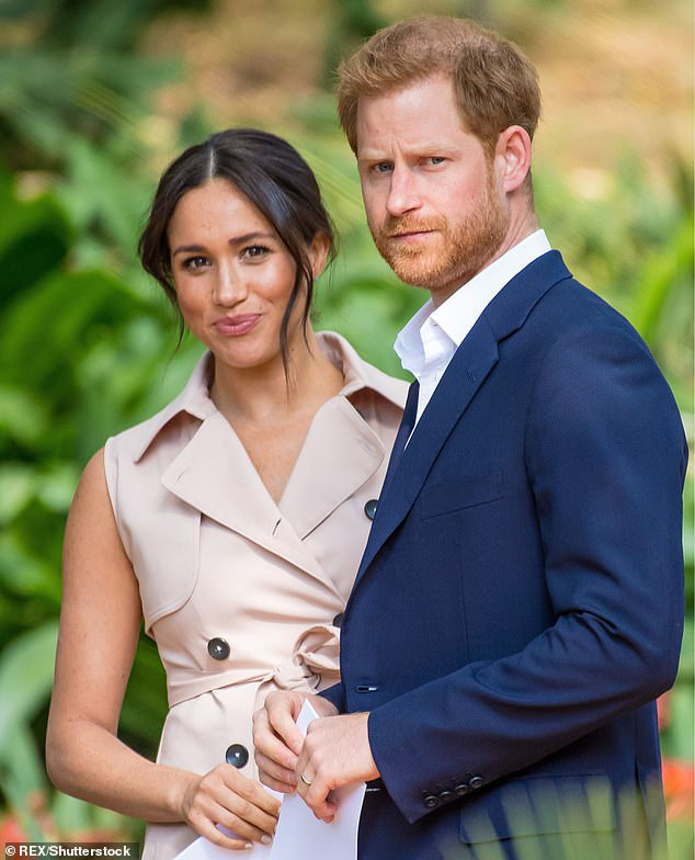 Để phòng dịch Covid-19, Meghan Markle ra một loạt quy tắc với người ngoài, tự cô lập trong căn biệt thự triệu đô nhưng tinh thần của Harry mới đáng lo lắng - Ảnh 4.