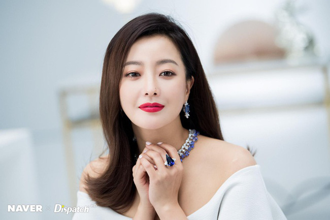 10 mỹ nhân Hàn đẹp nhất trong mắt netizen Trung: Song Hye Kyo, Son Ye Jin đều có mặt nhưng nhận được nhiều lời khen nhất lại là người đẹp 49 tuổi này - Ảnh 6.