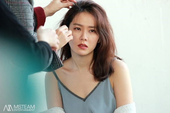 10 mỹ nhân Hàn đẹp nhất trong mắt netizen Trung: Song Hye Kyo, Son Ye Jin đều có mặt nhưng nhận được nhiều lời khen nhất lại là người đẹp 49 tuổi này - Ảnh 8.