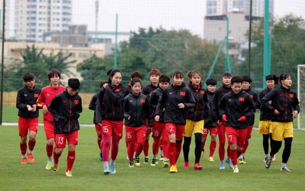 Vòng loại 3 Olympic Tokyo 2020: HLV Mai Đức Chung chốt danh sách đội tuyển nữ Việt Nam đá trận play-off - Ảnh 1.