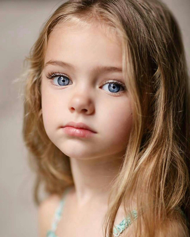 Dàn thiên thần Hollywood có khuôn mặt đẹp vô thực: Con gái Bella - Edward và cô bé xinh nhất thế giới dậy thì ra sao? - Ảnh 17.