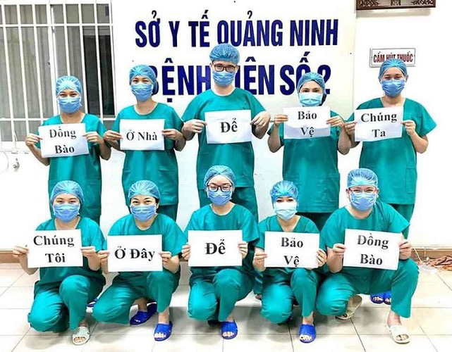 Những hình ảnh đẹp về cán bộ y tế cả nước cùng lan tỏa thông điệp phòng chống dịch Covid-19 - Ảnh 10.