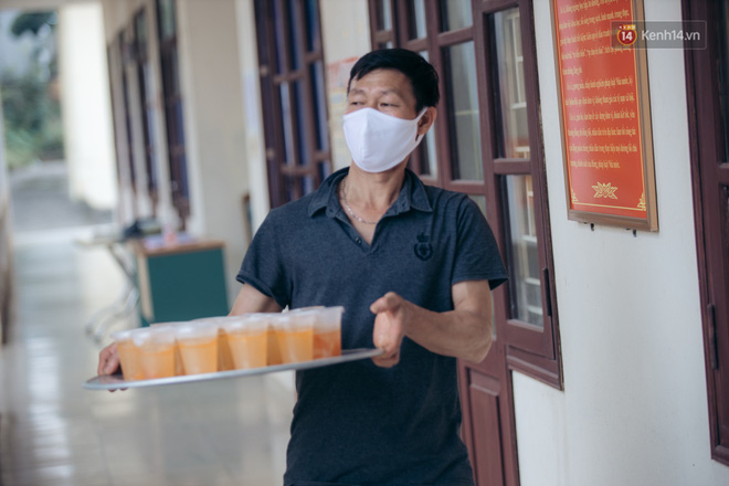 Những chú bộ đội, nhân viên y tế qua ống kính một du học sinh đang cách ly ở Bắc Ninh: Thật hạnh phúc khi được ở đây!  - Ảnh 16.