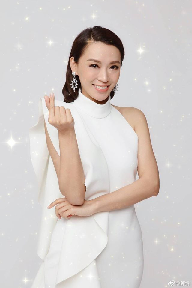 Hoa hậu châu Á nổi danh TVB ly dị vì hôn nhân thiếu lửa, tuổi U50 vẫn sở hữu nhan sắc nóng bỏng  - Ảnh 7.
