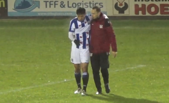 Văn Hậu chấn thương đầu gối, nghỉ 2-3 tuần để hồi phục - Ảnh 2. Văn Hậu chấn thương đầu gối, nghỉ 2-3 tuần để hồi phục - Ảnh 2.