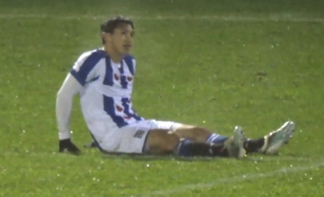 Văn Hậu chấn thương đầu gối, nghỉ 2-3 tuần để hồi phục - Ảnh 3. Văn Hậu chấn thương đầu gối, nghỉ 2-3 tuần để hồi phục - Ảnh 3.