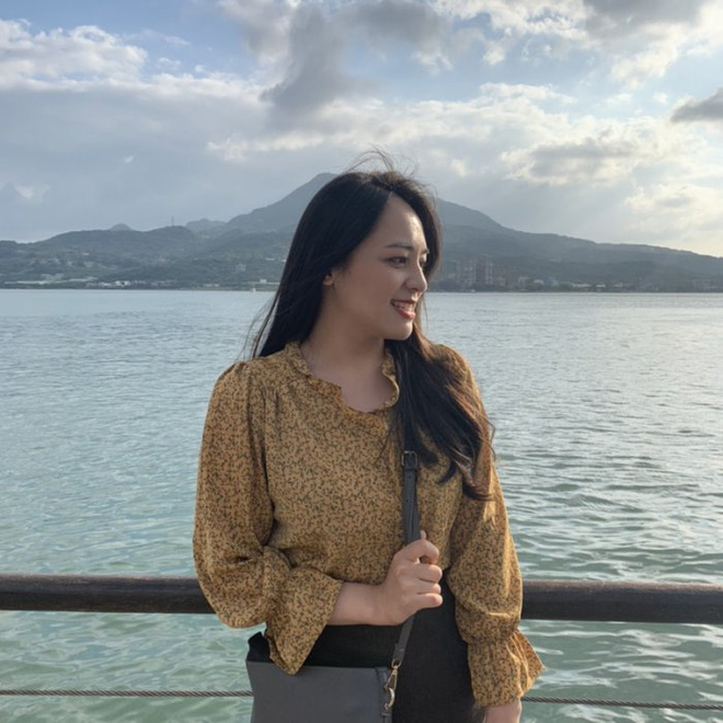 Giảm một lúc hơn 40kg, cô gái như biến thành một con người khác: Nhìn xinh như Địch Lệ Nhiệt Ba rồi nè! - Ảnh 11. Giảm một lúc hơn 40kg, cô gái như biến thành một con người khác: Nhìn xinh như Địch Lệ Nhiệt Ba rồi nè! - Ảnh 11.