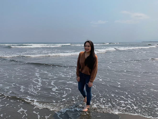 Giảm một lúc hơn 40kg, cô gái như biến thành một con người khác: Nhìn xinh như Địch Lệ Nhiệt Ba rồi nè! - Ảnh 17. Giảm một lúc hơn 40kg, cô gái như biến thành một con người khác: Nhìn xinh như Địch Lệ Nhiệt Ba rồi nè! - Ảnh 17.