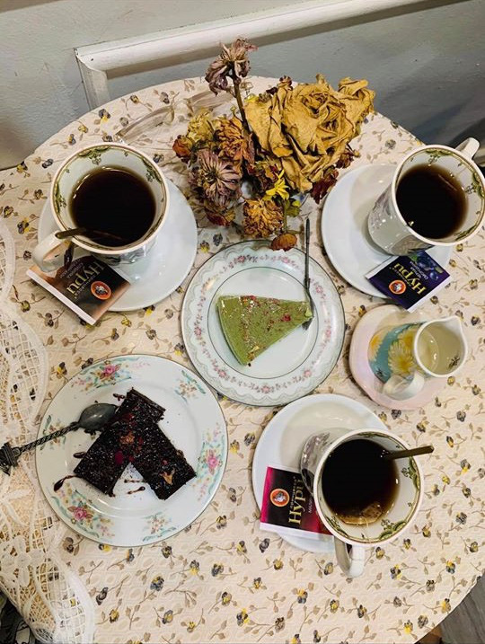 Sau quán cafe chửi, lại thêm một tiệm trà có bảng quy định khắt khe, khách ra về sau khi lỡ nói chuyện ồn liền bị quán đăng story nhắc khéo gây bức xúc - Ảnh 4. Sau quán cafe chửi, lại thêm một tiệm trà có bảng quy định khắt khe, khách ra về sau khi lỡ nói chuyện ồn liền bị quán đăng story nhắc khéo gây bức xúc - Ảnh 4.