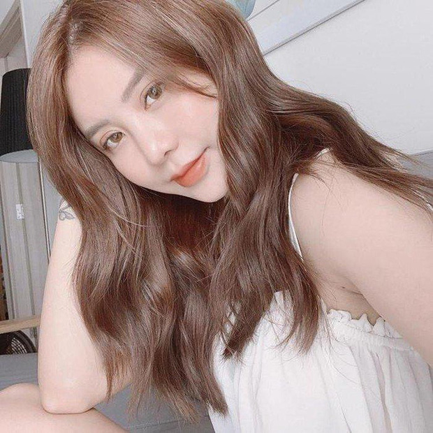 Ai cũng nên có một hội bạn thân như Tóc Tiên: Xinh đẹp và thành công, nhất định tụ họp đông đủ trong tất cả ngày trọng đại! - Ảnh 9. Ai cũng nên có một hội bạn thân như Tóc Tiên: Xinh đẹp và thành công, nhất định tụ họp đông đủ trong tất cả ngày trọng đại! - Ảnh 9.