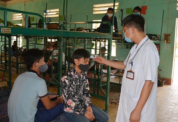 [TIN MỚI Dịch Covid-19] Việt Nam đã điều trị khỏi cho 55 ca mắc Covid-19 - Lào Cai cho công chức, viên chức làm việc tại nhà - Ảnh 1.