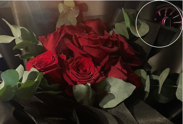 Hoàng Thùy Linh hào hứng khoe được tặng hoa hồng, netizen lập tức gọi tên Gil Lê, còn phát hiện điểm chung của cả hai - Ảnh 2.