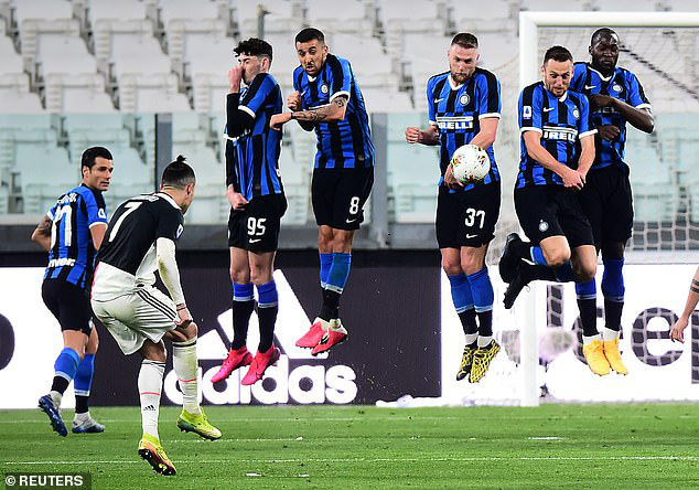 Juventus 2-0 Inter: Ronaldo không ghi bàn, Juve vẫn thắng trận derby Italia - Ảnh 2.