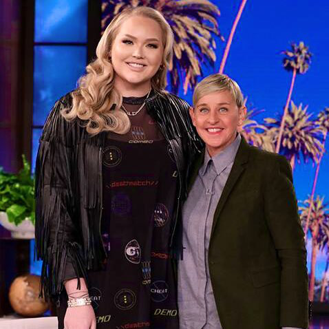 Biến căng Hollywood: MC nổi tiếng Ellen DeGeneres bị đồng nghiệp bóc phốt, nhân cách thực sự bị phơi bày ra ánh sáng? - Ảnh 7.