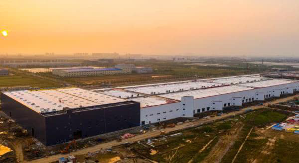 Lập kỷ lục về tốc độ ở Trung Quốc nhưng công trình xây dựng siêu nhà máy Tesla lại bất ngờ vấp ngã tại châu Âu - Ảnh 1.