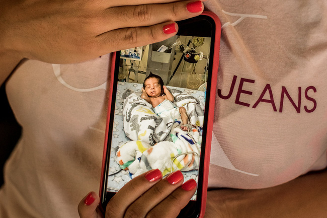 Nỗi khổ của thai phụ ở Venezuela: Hành trình vượt cạn tử thần hành hạ thân xác, đến bệnh viện nào cũng bị từ chối và những cái chết trở thành bí mật - Ảnh 7.