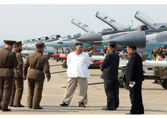 Ông Kim Jong-un xem MiG-29 Triều Tiên không chiến, tấn công mục tiêu - Ảnh 6.