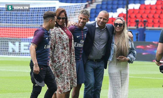 Mẹ chạy theo &ldquo;dượng&rdquo; trẻ 22 tuổi, Neymar t&igrave;m &ldquo;d&igrave;&rdquo; cho cha - Ảnh 4.