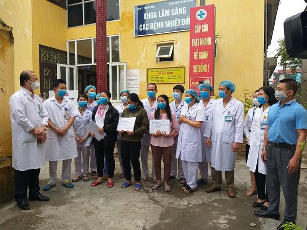 800 nhân viên y tế ở HN, TP.HCM tiêm thử vaccine ngừa lao và bệnh Covid-19; BN 188 dương tính SAR-CoV-2 sau khi xuất viện - Ảnh 2.