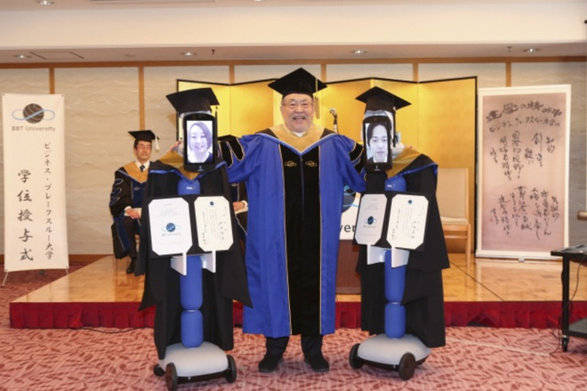 Sinh viên Nhật cử Robot đi nhận bằng tốt nghiệp để tránh dịch - Ảnh 5.