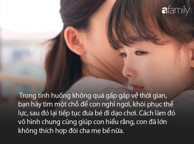 Bố mẹ dành thời gian dẫn con đi chơi trung tâm thương mại nhưng nhìn cảnh tượng ai cũng xì xào - Ảnh 5.