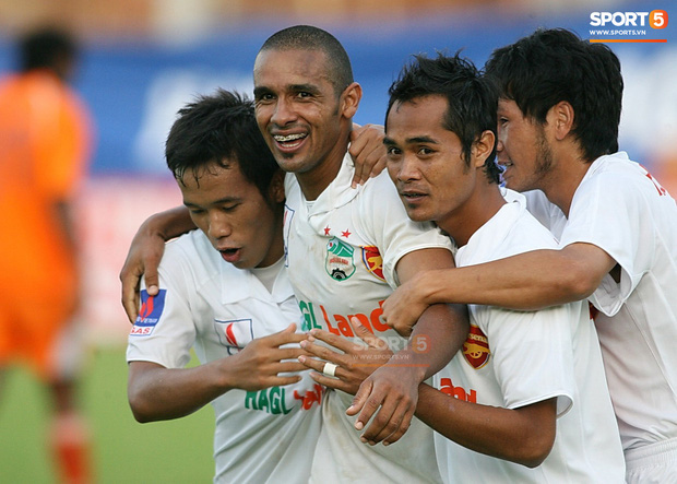 Evaldo Goncalves: Chân sút gánh team HAGL một thời nhưng luôn thua và mất luôn chức vô địch vì Gaston Merlo - Ảnh 1.