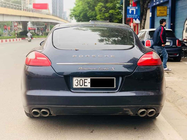 Tìm khách mùa Covid, Porsche Panamera 2011 xuống giá ngang tiền lăn bánh VinFast Lux A2.0 mới cứng - Ảnh 2.