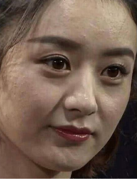 Khi các mỹ nhân Hoa ngữ vô tình để lộ khoảnh khắc xấu nhất trước công chúng - Ảnh 13. Khi các mỹ nhân Hoa ngữ vô tình để lộ khoảnh khắc xấu nhất trước công chúng - Ảnh 13.