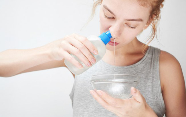Những người thích ngoáy mũi có thể sẽ phải gánh chịu 3 hậu quả nghiêm trọng này, đặc biệt là trong mùa dịch Covid-19 - Ảnh 3.