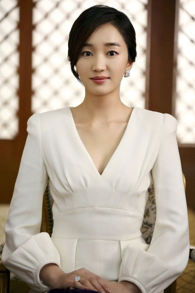 BXH 20 nữ diễn viên Hàn đẹp nhất mọi thời đại: Top 3 bất ngờ, vị trí Song Hye Kyo, Son Ye Jin và dàn mỹ nhân quá khó hiểu - Ảnh 13.