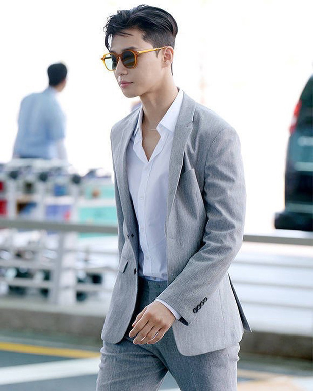 Ông chủ Danbam Park Seo Joon đúng là nam thần sân bay: Lúc như CEO đã giàu còn soái ca, khi đi dép xỏ ngón cũng ngầu như catwalk - Ảnh 5.