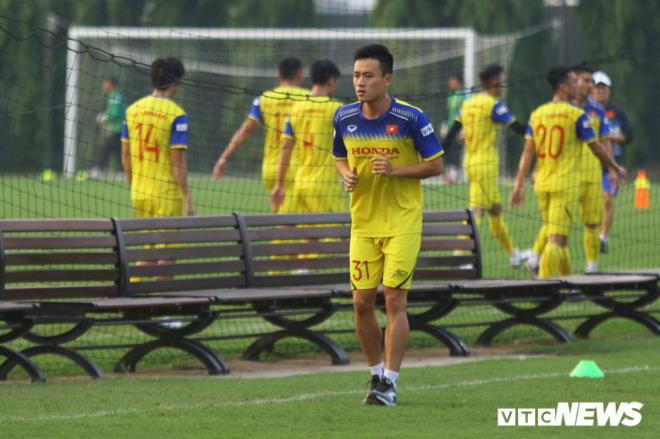 HLV Park Hang Seo thích lối chơi U23 Việt Nam thời Miura - Ảnh 1.