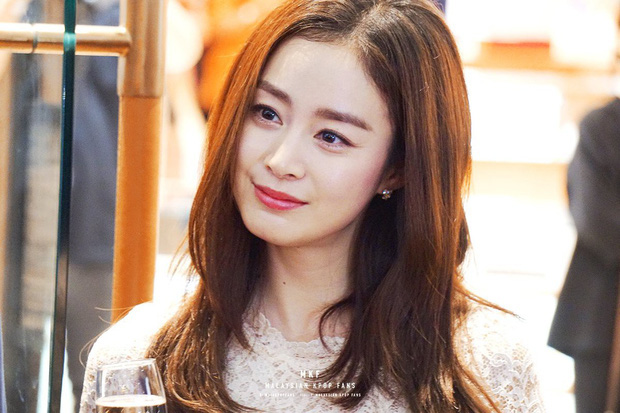 4 tài tử bước qua cuộc đời Kim Tae Hee: Toàn soái ca quyền lực, đại gia bất động sản nhưng vướng toàn bê bối chấn động - Ảnh 1.