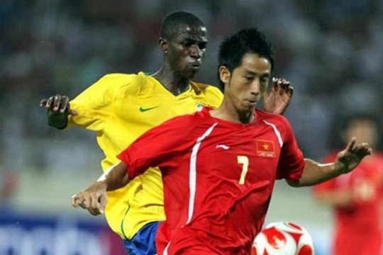 Vũ Như Thành: Người hùng AFF Cup 2008 và án treo giò 5 năm - Ảnh 2.