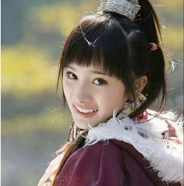 Năm 20 tuổi nhan sắc Dương Mịch xinh đẹp nhường này, bảo sao trở thành mỹ nhân đào hoa nức tiếng Cbiz - Ảnh 6.