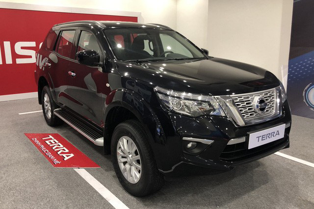 Nissan Terra liên tục giảm giá: Cao nhất hơn 900 triệu, rẻ hơn gần 400 triệu đồng so với Toyota Fortuner - Ảnh 1.