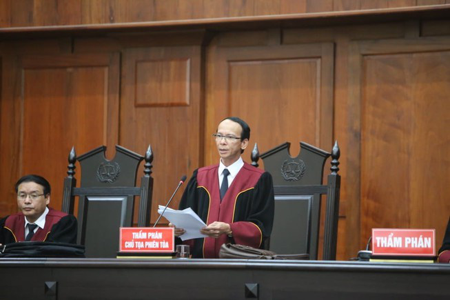 Tuyên án xử phúc thẩm VN Pharma: Toà bác kháng cáo, tuyên cựu Chủ tịch Nguyễn Minh Hùng và đồng phạm y án sơ thẩm - Ảnh 1.